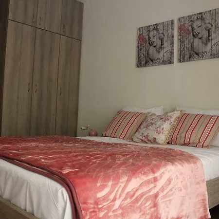 Antony's & Sunday's Apartment *